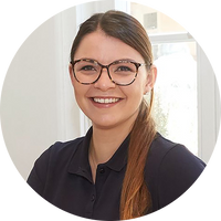 Laura Menges Hundephysiotherapeutin und Biologin